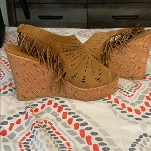 Women’s Wedge Shoe Size 6